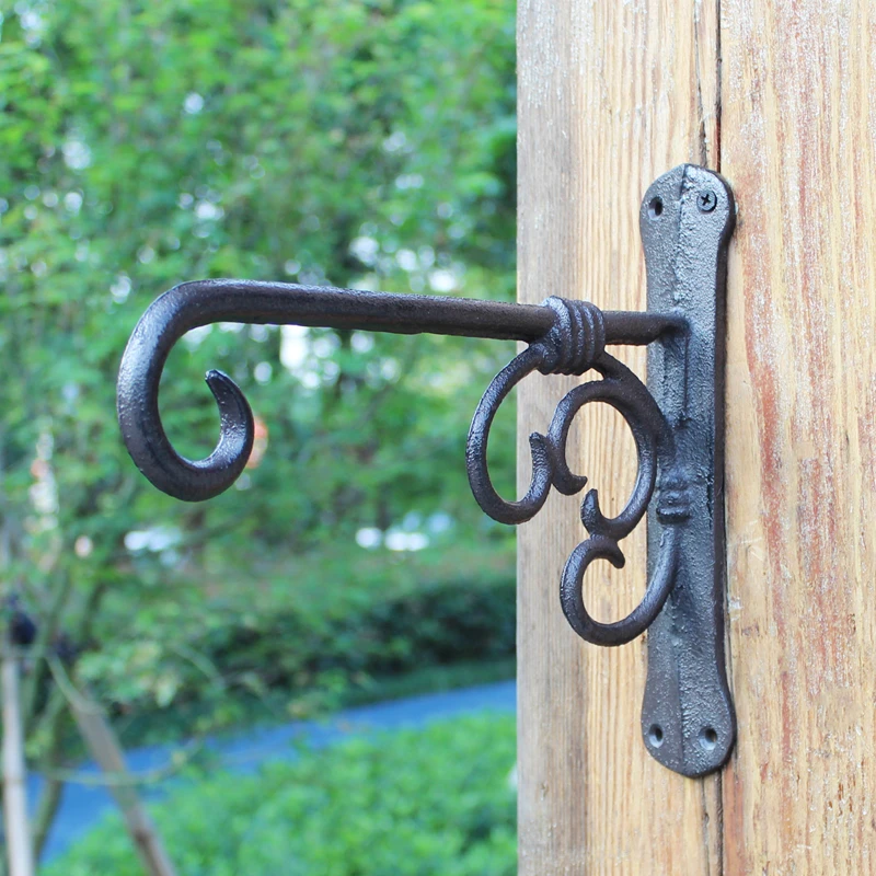 

Black Cast Iron Hanging Flower Pot Wall Rack European Vintage Home Garden Decor Heavy Metal Wall Mounted Hook For Flower Basket