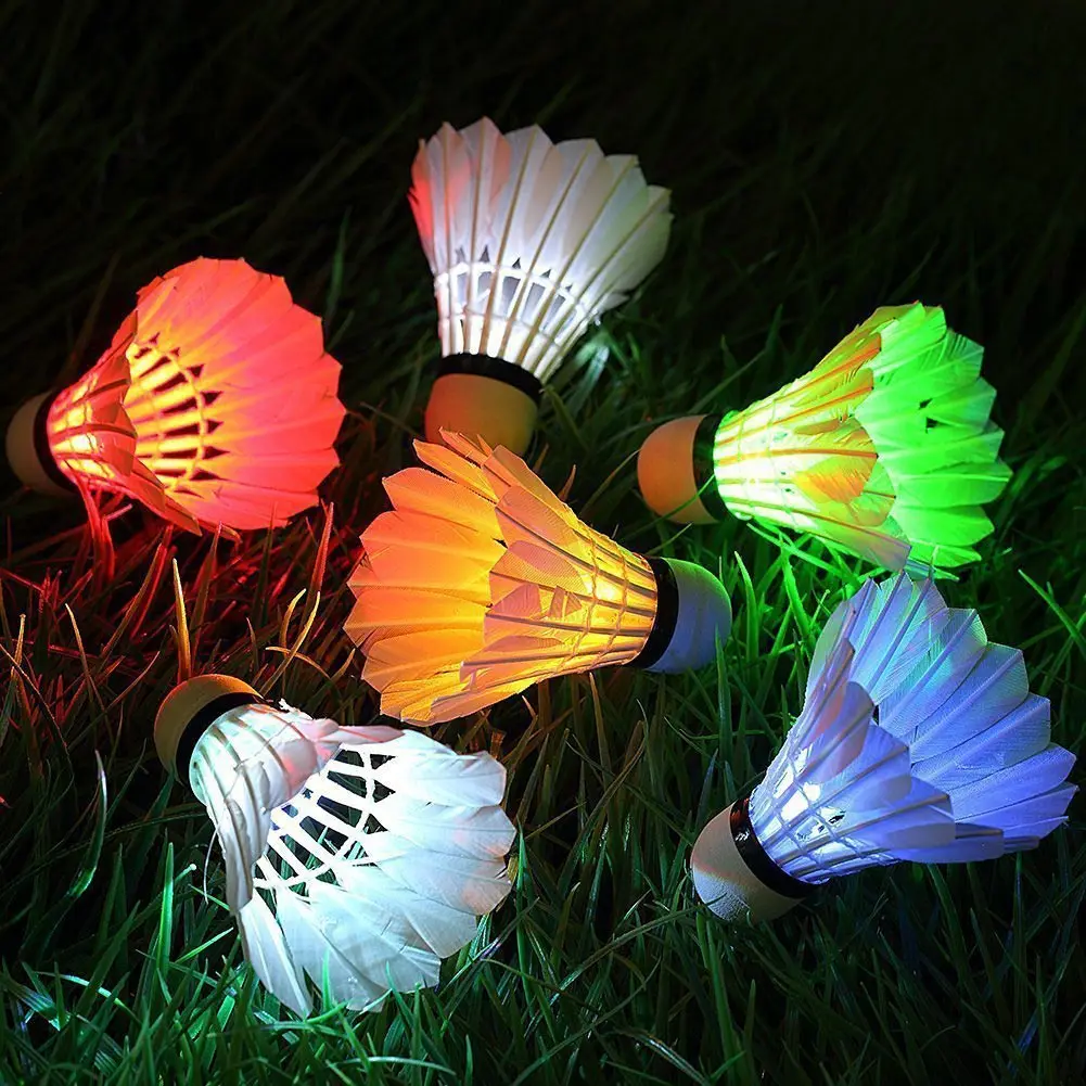 

New 4 Pcs LED Badminton Shuttlecocks Lighting Birdies Shuttlecock Glowing Badminton for Outdoor Sports Drop Shipping