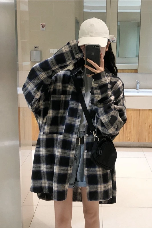 

Vintage Harajuku Loose Bf Lattice Ins Long Sleeve Plaid Shirt Women's Design Sense Temperament Button High Street Casual Shirts
