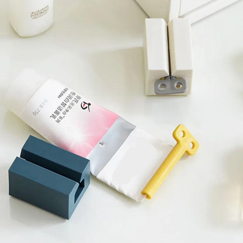 

2020 Multifunction Squeezer Toothpaste Toothpaste Tube Squeezer Easy Portable Plastic Dispenser Bathroom accessories sets