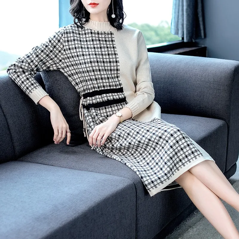 Осенне-зимнее женское элегантное платье-свитер с клетчатым узором трикотажное