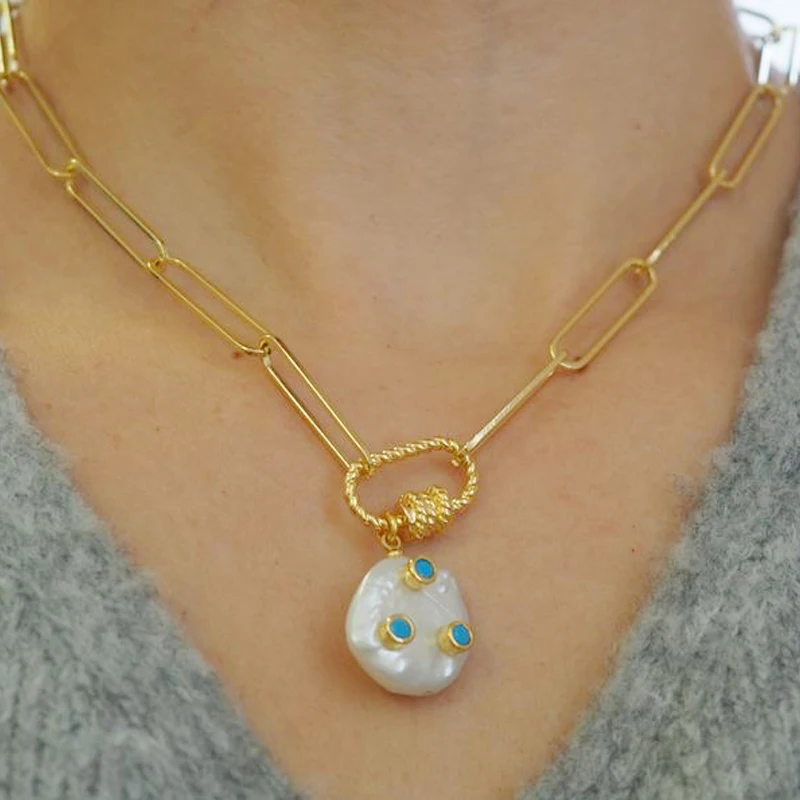 

High quality flat freshwater pearl pendant necklace punk style gold color chain exquisite fashion jewelry ladies charm choker