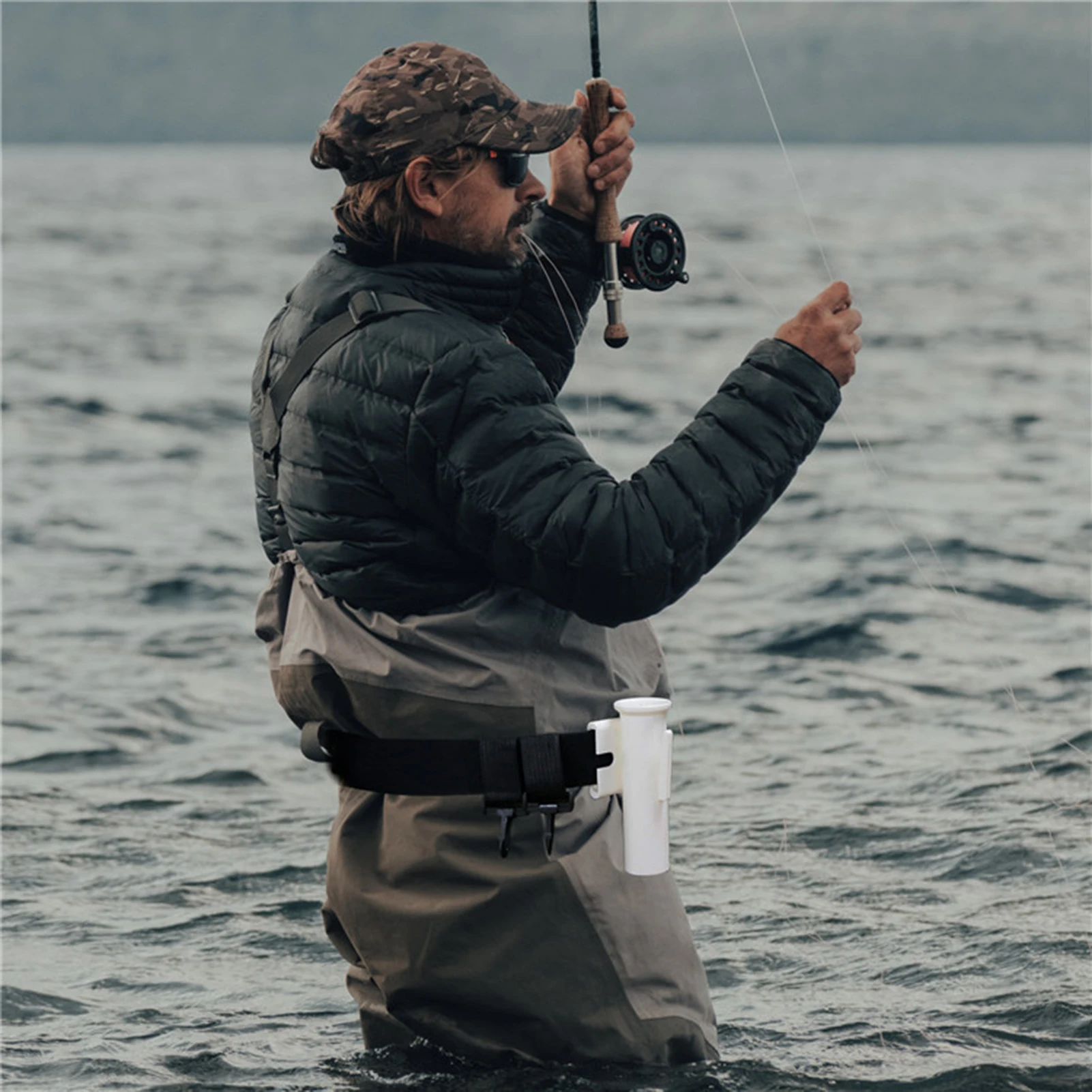 

Adjustable Waist Fishing Rod Holder Fishing Pole Holder 90 Degree Rotation Waist Belt Rod Holder Professional Fighting Belt
