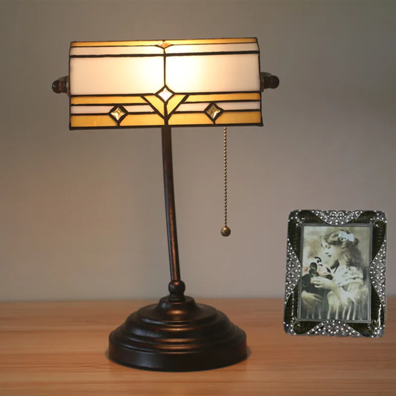Настольная лампа Тиффани в американском стиле простой скандинавский модный