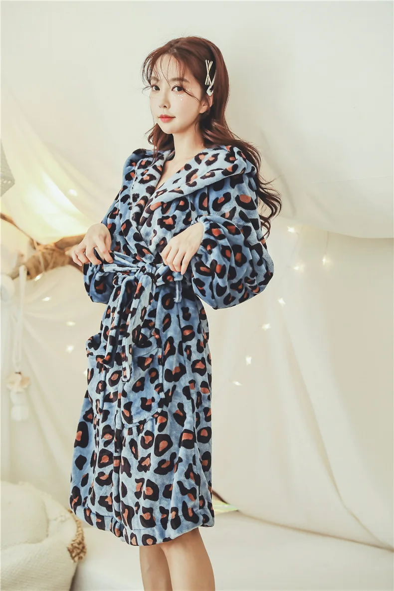 Новинка 2019 Зимняя женская сексуальная Длинная Ночная рубашка с леопардовым