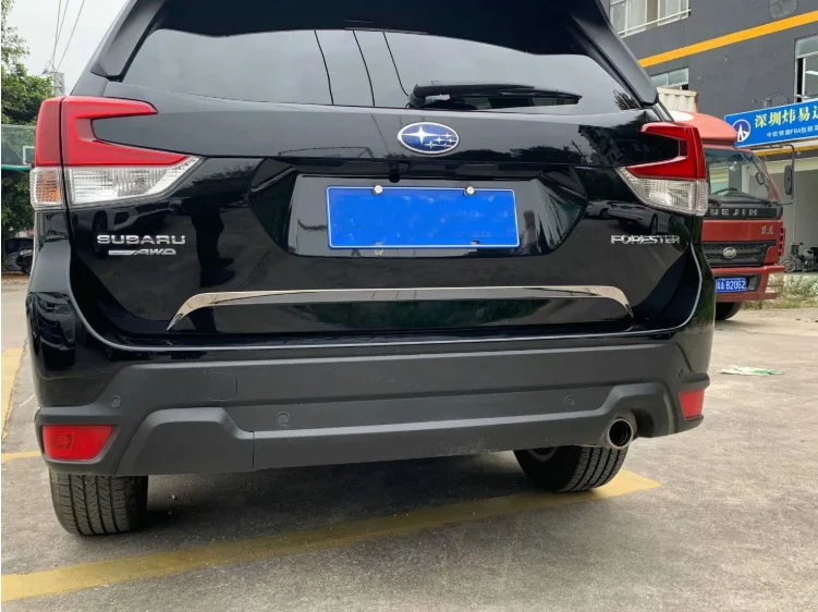 

Stainless steel Rear door tailgate frame Bottom trunk plate trim hoods Fit For Subaru Forester 2019 2020 2021