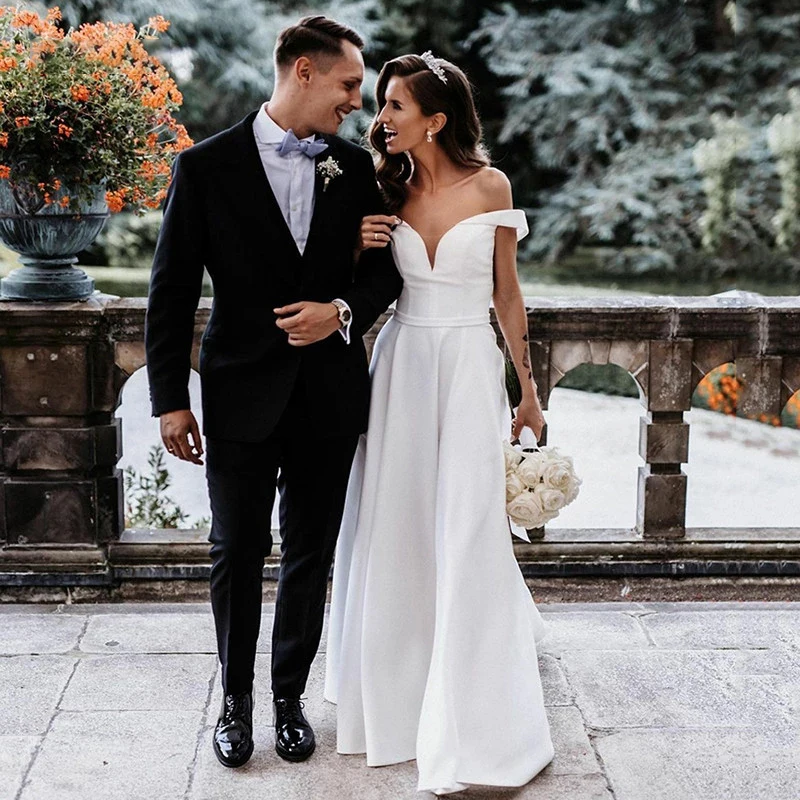 

Simple Princess Wedding Dress Satin A Line Bride Dresses Off The Shoulder Open Back Wedding Party Gowns 2021 High Quality
