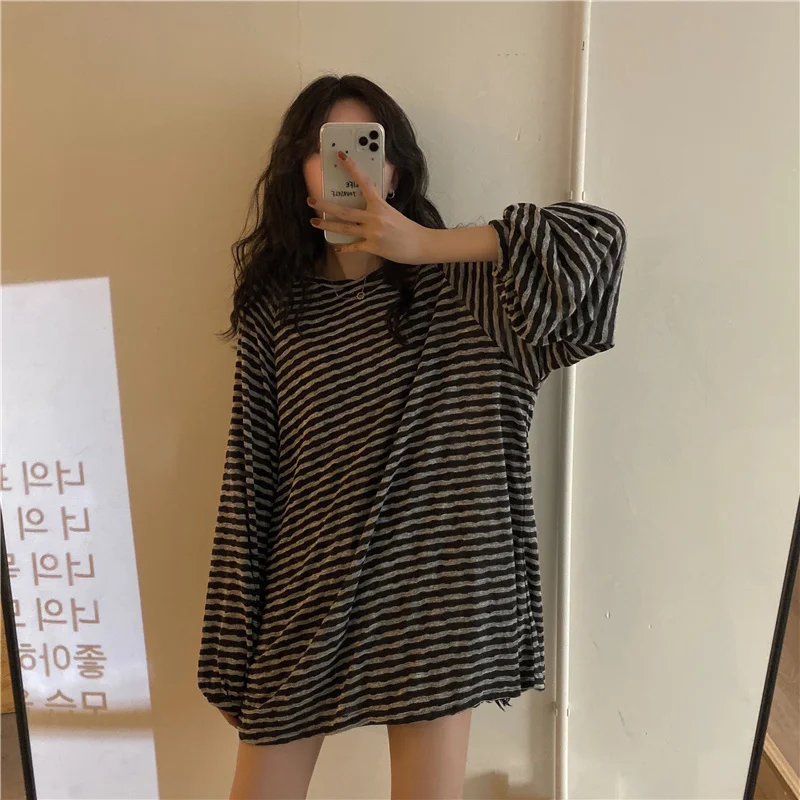 

Classic Loose Slimming Round Neck