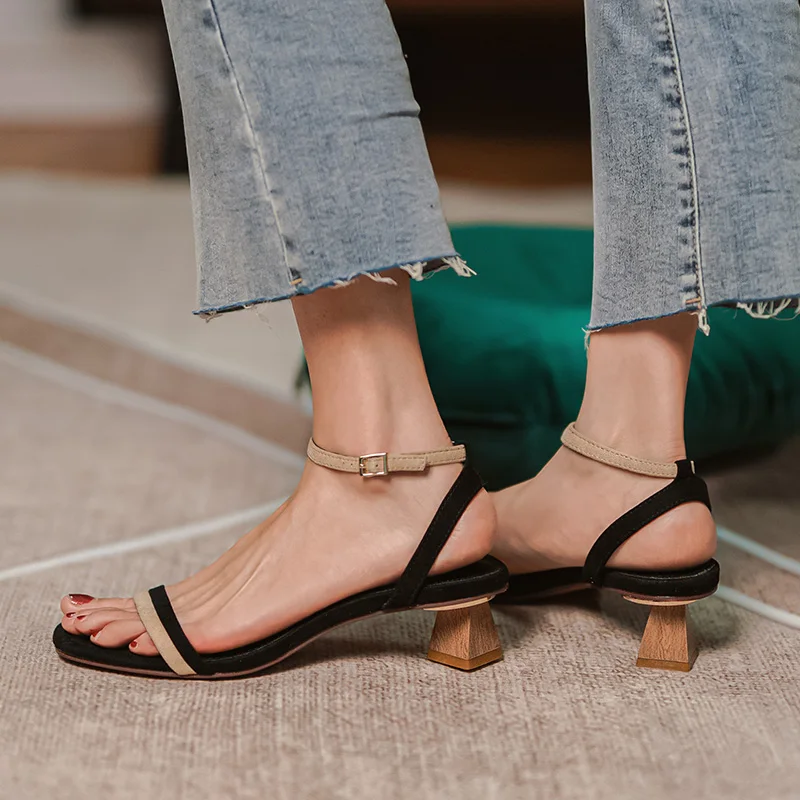 

2021 Elegant 4cm med Heels Pumps New Genuine Leather Women'S Summer Shoes Classic Design Party Wedding Shoes Woman