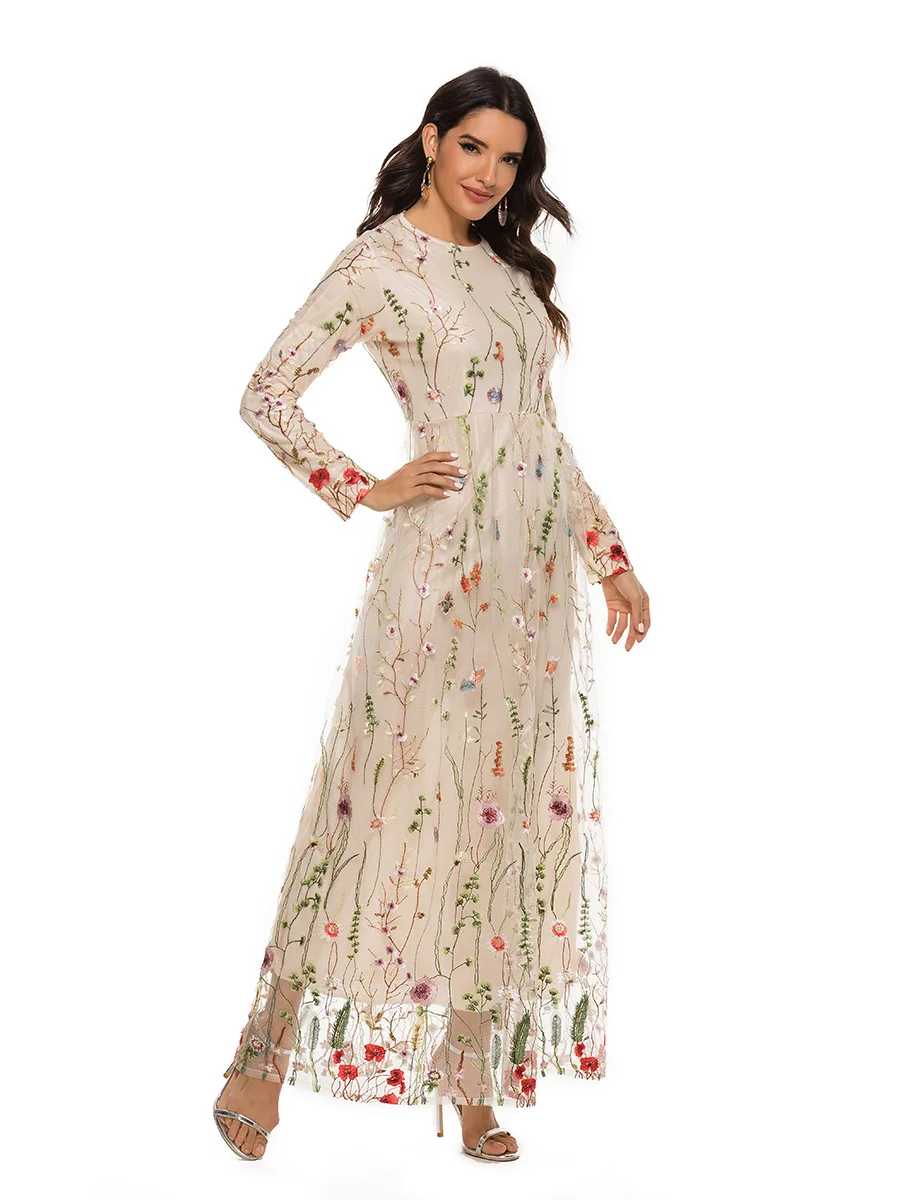 

New round neck lace embroidery slim dress