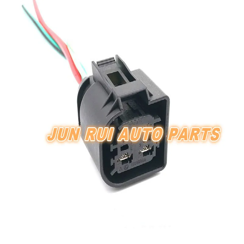 

Car electronic water pump plug connector for BMW 1 Series 2 Series 3 Series 4 Series 5 Series 6 Series 7 series X1 X3 X4 X5 X6