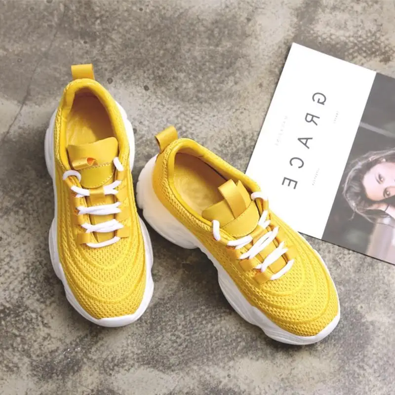 Новинка 2019 года дышащая женская обувь для бега на платформе Женская Белая