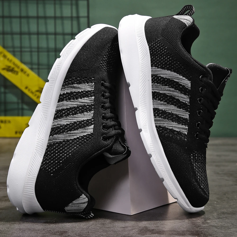 

Lightweight Men's Walking Driving Jogging Footwear Male Outdoor Sport Sneakers Car Shoes New Mens Running Shoes Plus Size 39-48