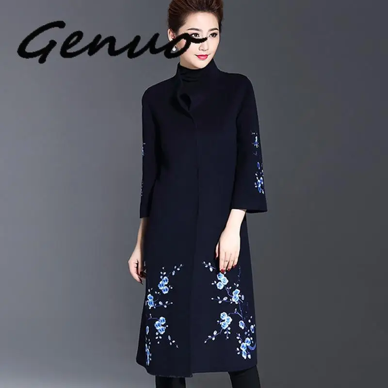 Женское шерстяное пальто с вышивкой длинное жаккардовое большого размера в