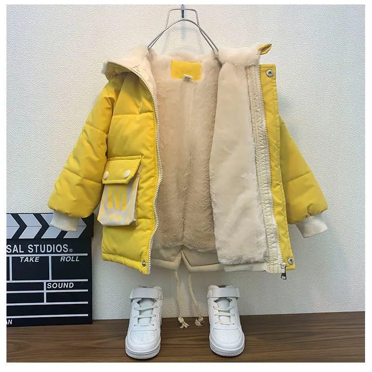 

Boys Thicken New Fashion Padded Jacket Babys Winter Clothes Letters and Velvet Padded Jacket Children's Pie To Overcome The Tide