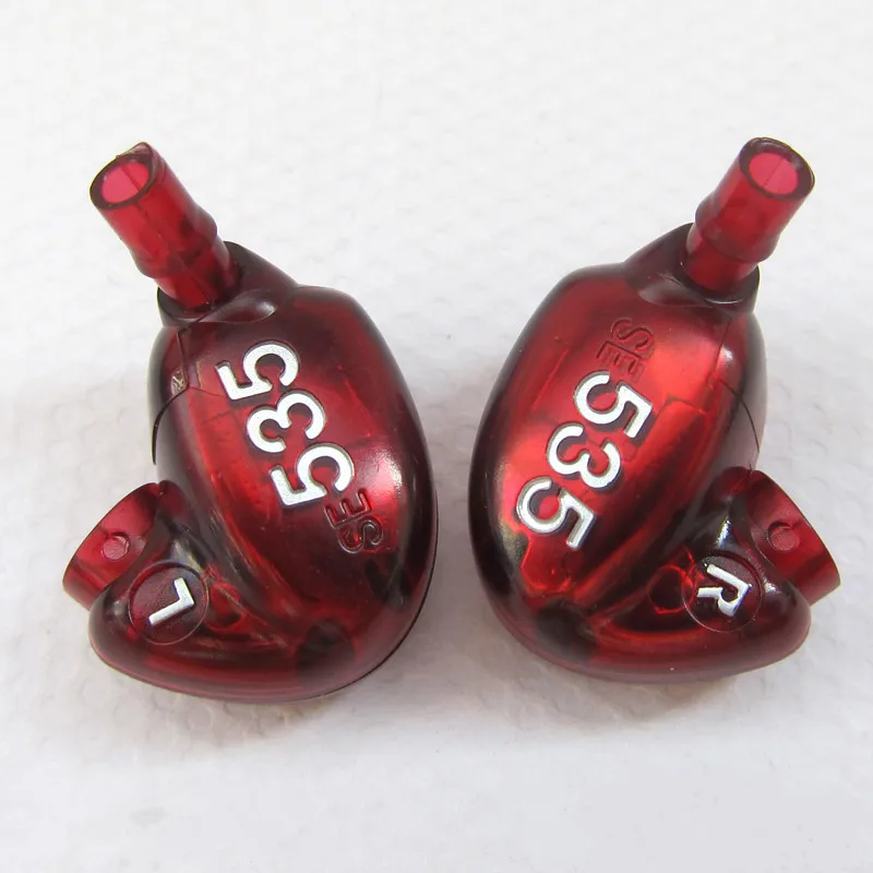 

24 SE535 Hi-Fi SE 535 - VS SE215