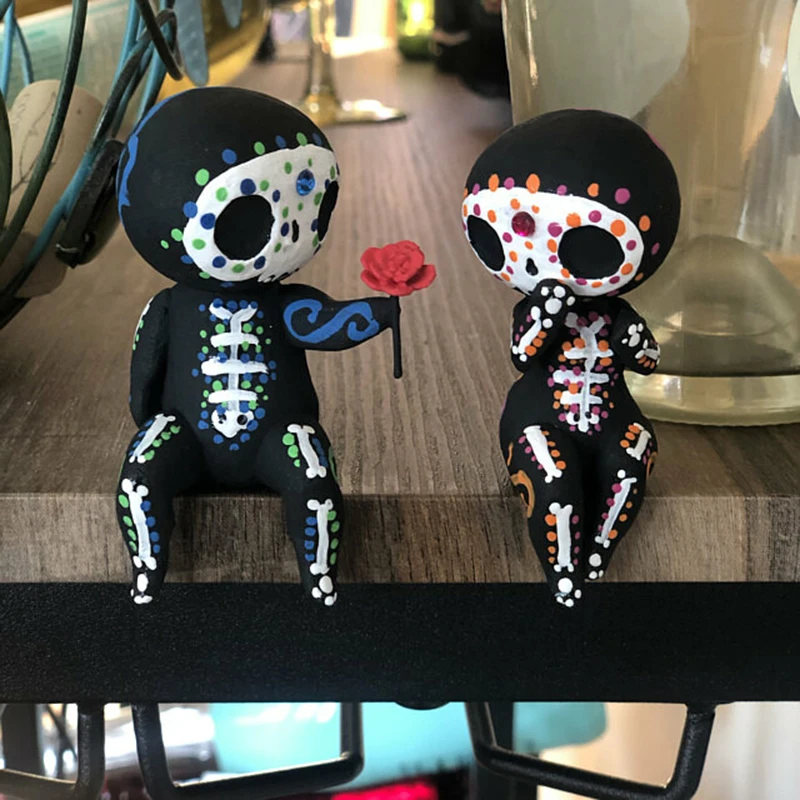 

Hot 2PCS Sugar Skull Couple Figurine Resin Statue for Home Decor Indoor Desktop Ornaments DO2