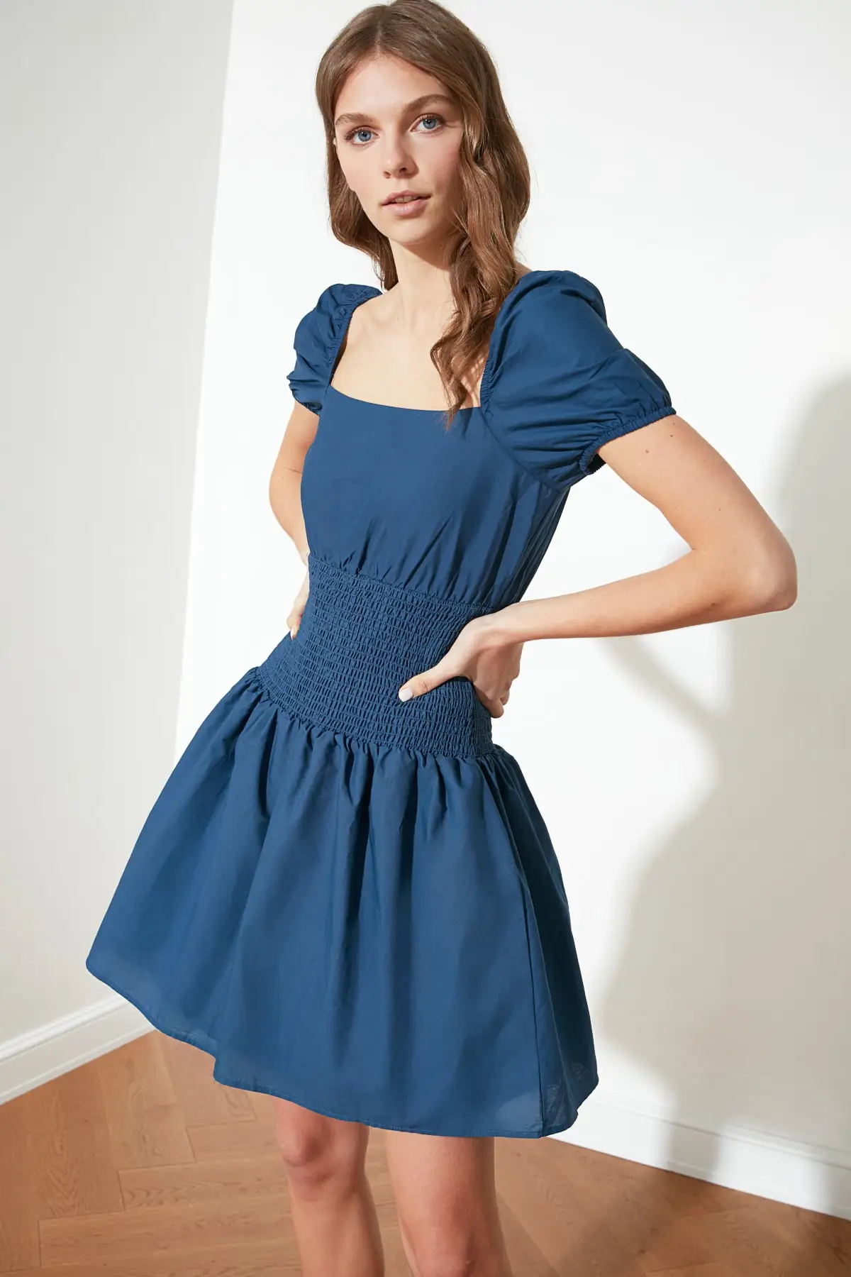 

Платье с рисунком из мультфильма «Trendyol Gipe» TWOSS21EL1710