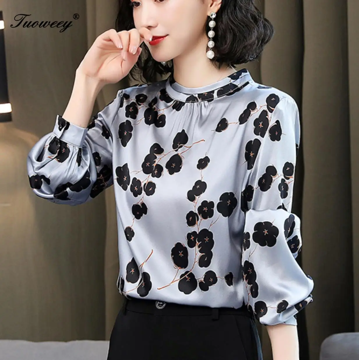 

2020 Autumn Women Floral Print long Sleeve Blouse Shirts Casual Stand Neck Button Pullovers Tops Lady Fashion Plus Size Blusa