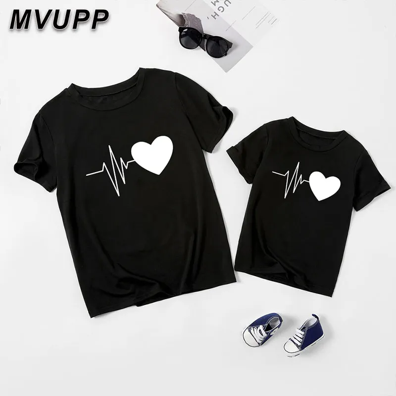 Одинаковая одежда для семьи наряды мамы и дочки забавные хлопковые с рисунком