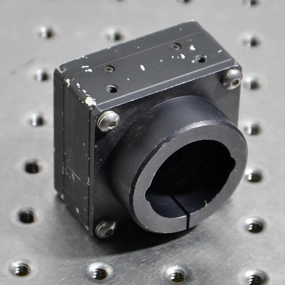 

Japan CIS VCC-FC60FR 19CL 12VDC 3W industrial camera CCD