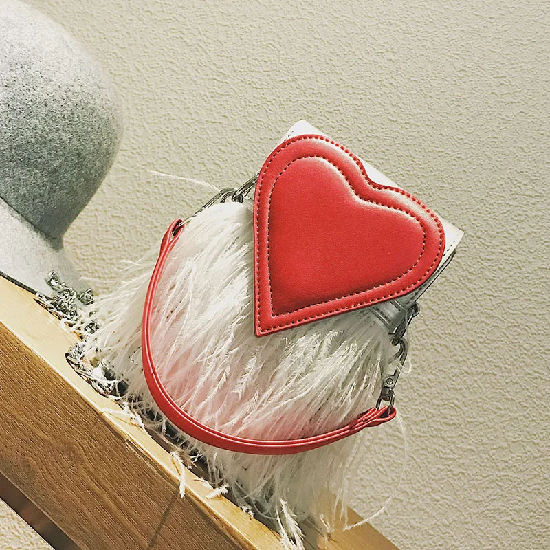 Модная кожаная вечерняя дамская сумочка в форме сердца с перьями сумка на плечо