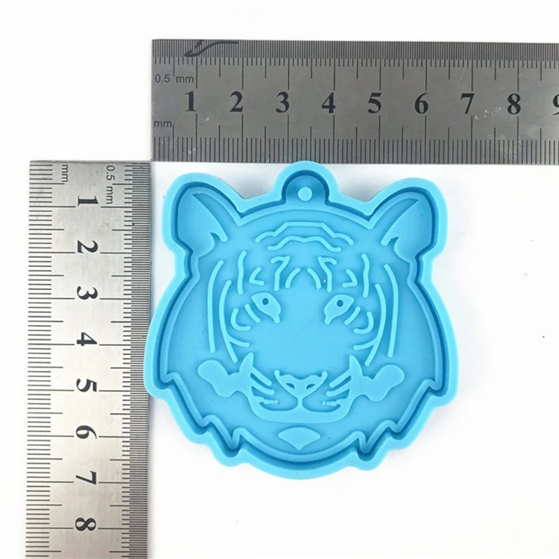 

DIY 3168 Tiger Head Silicone Epoxy Mold DIY Keychain Pendant Jewelry Crafting Mould for Valentine Gift Craft