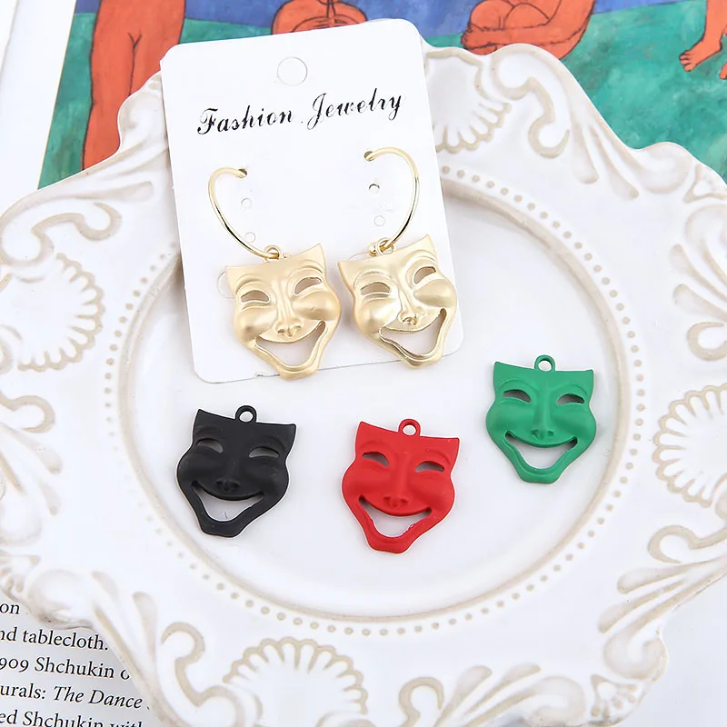 

DIY hand jewelry accessories alloy frosted spray painting Halloween series ghost face pendant earrings earrings materials