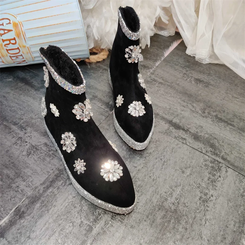 

Winter new product velvet fashion plush short boots handmade rhinestone luxury inner raised pointed cotton boots snow boots