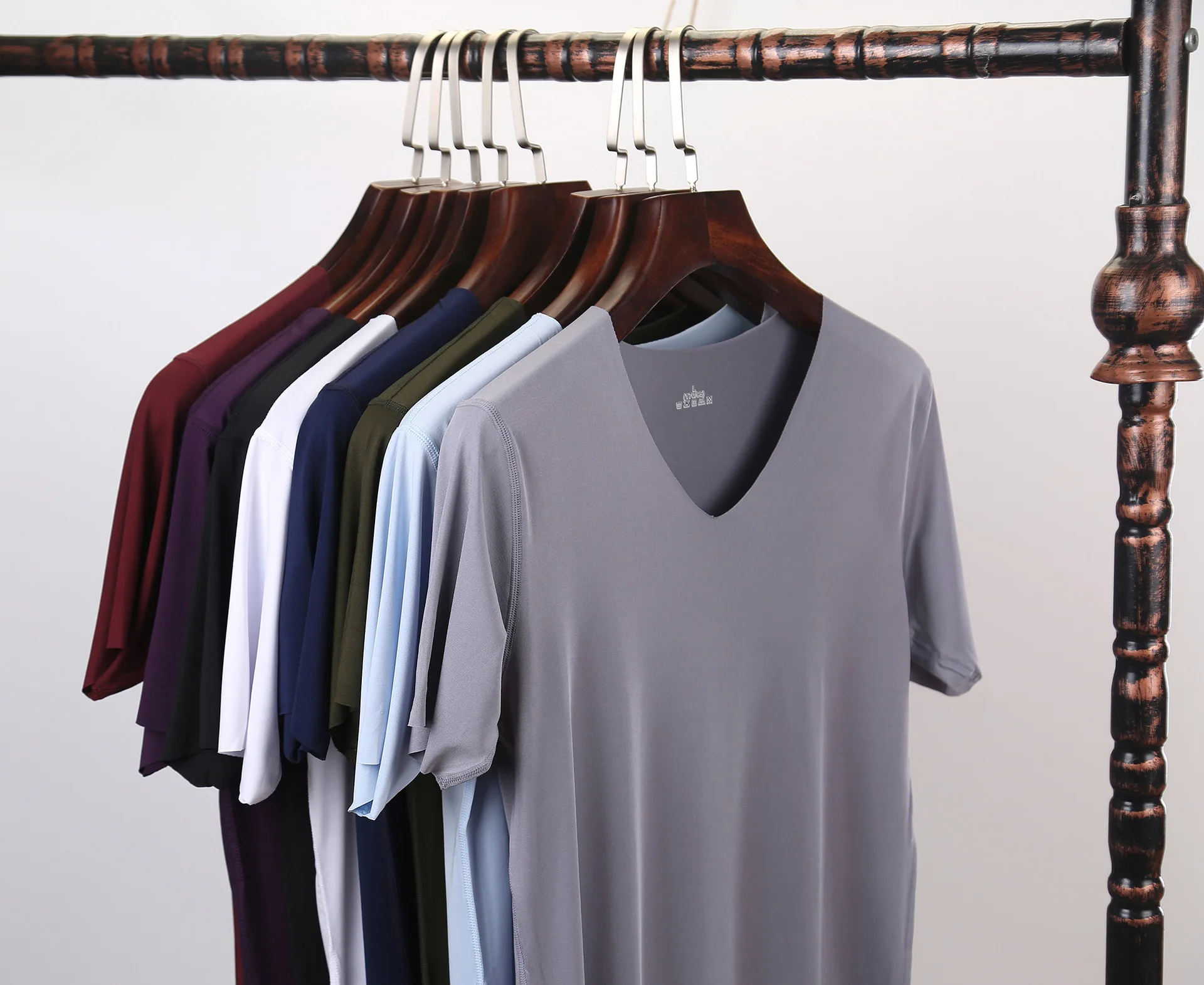 

Men's thin short-sleeved t-shirt summer V-neck slim bottoming shirt