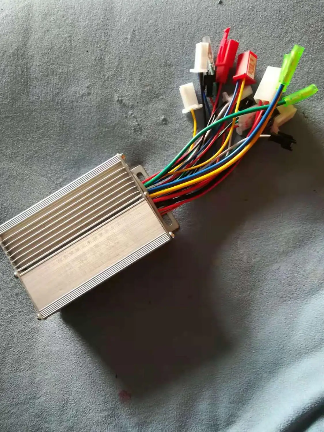 Бесщеточный контроллер двигателя постоянного тока 350 Вт 36 В 48 3-фазная линия для