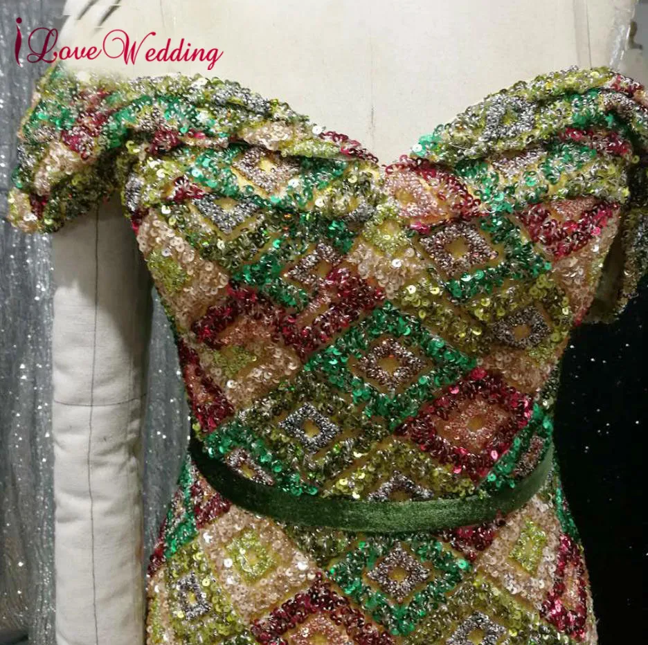 Женское вечернее платье русалка длинное с открытыми плечами и разрезом спереди