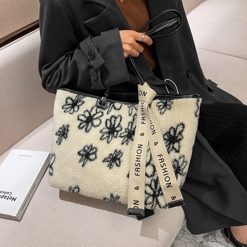 

Новая сумка для женщин, плюшевая Простая Сумка-тоут, вместительная сумка, Осень-зима 2021, модная клетчатая сумка через плечо с узором