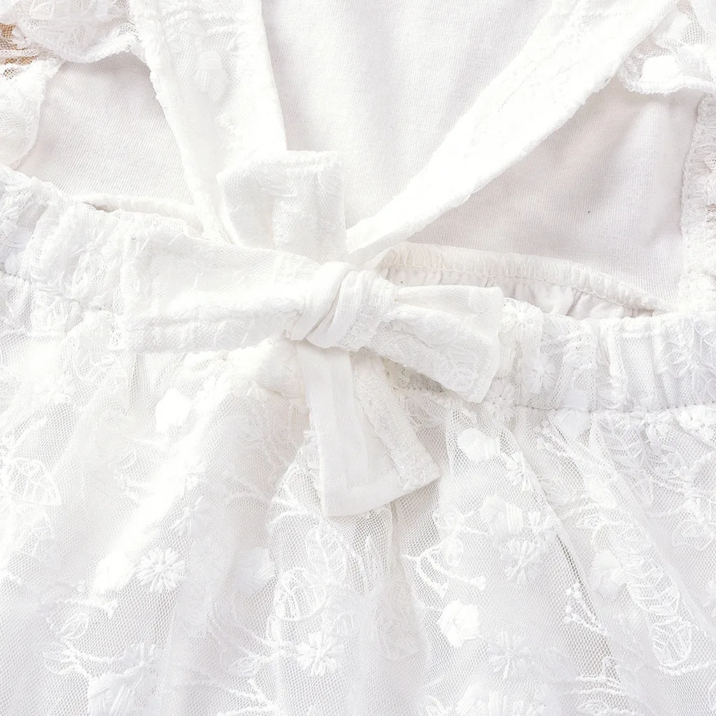Комбинезон для новорожденных девочек с рюшами однотонный белый кружевной