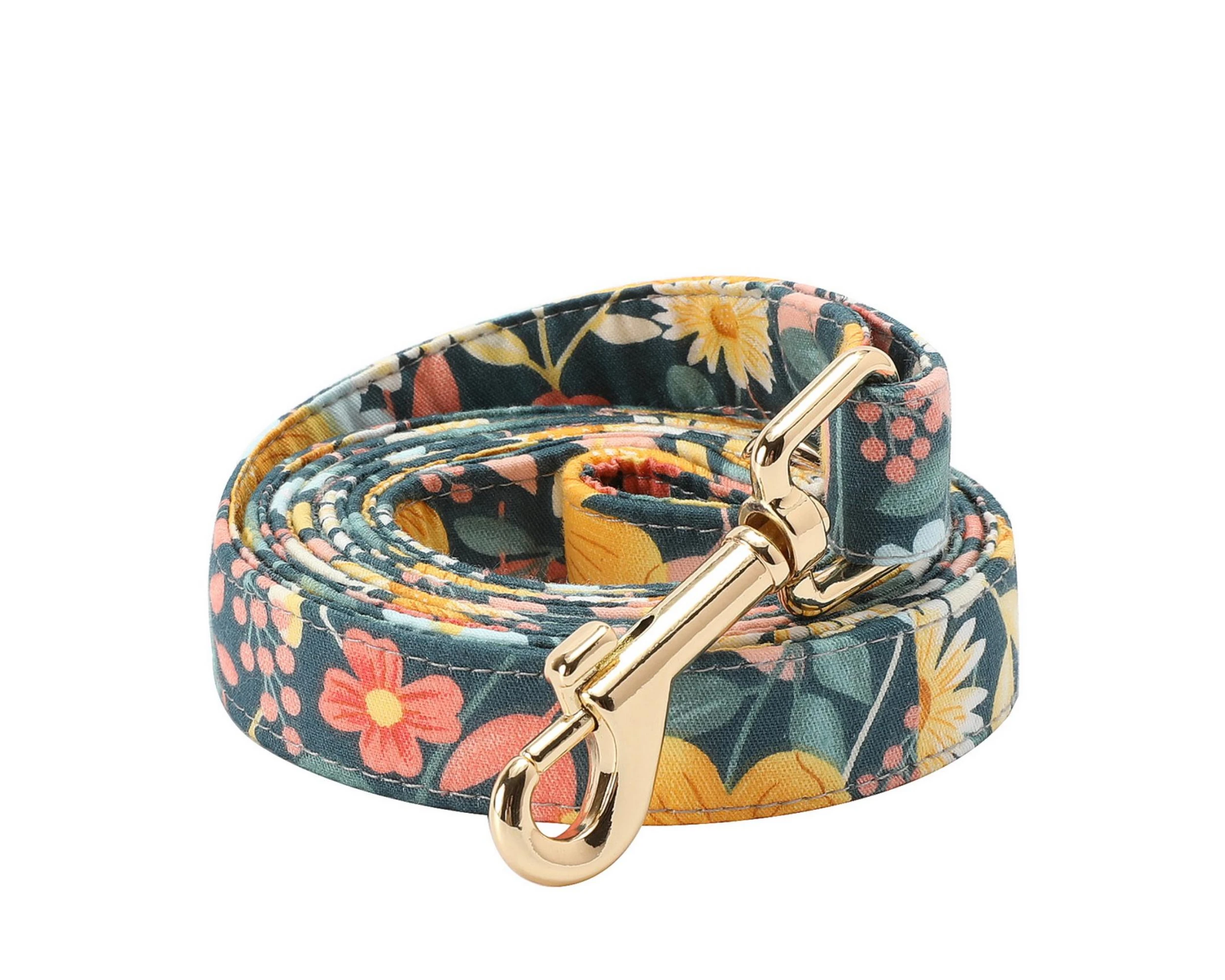 Индивидуальный собачий ошейник и поводок индивидуальный галстук-бабочка