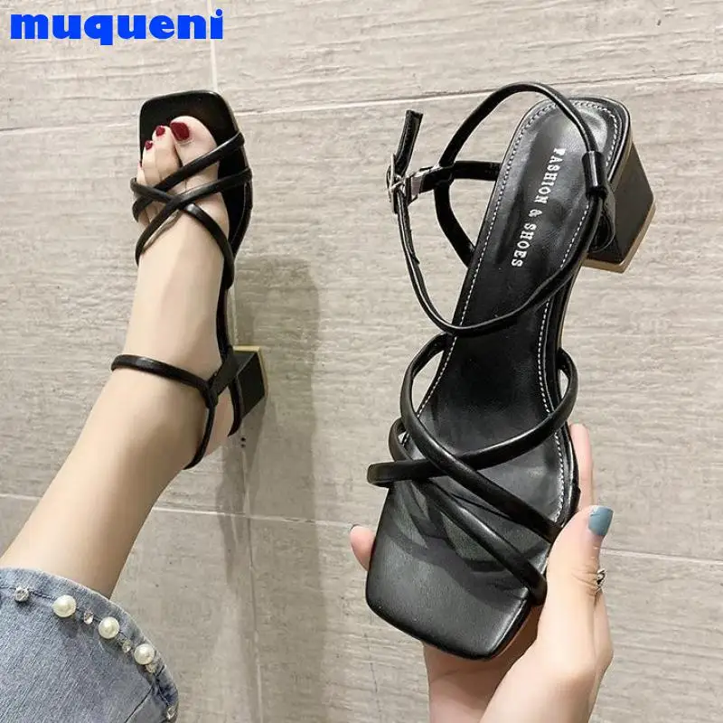 

2021Fashion Peep Toe Roman Sandalen Wedding Party Shoes Women Sandals Thick Heels Rubber High Heels Women Pumps Shoes Summer