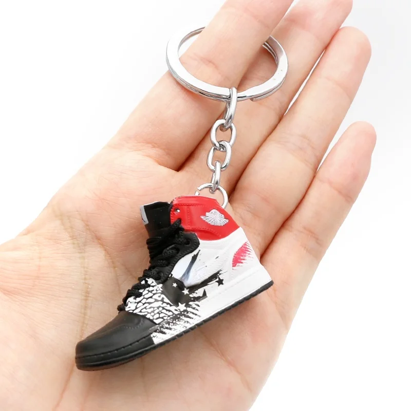 

Creative 3D Mini Basketball Shoes Stereoscopic Model Keychains Sneakers Enthusiast Souvenirs Keyring Car Backpack Pendant Gift