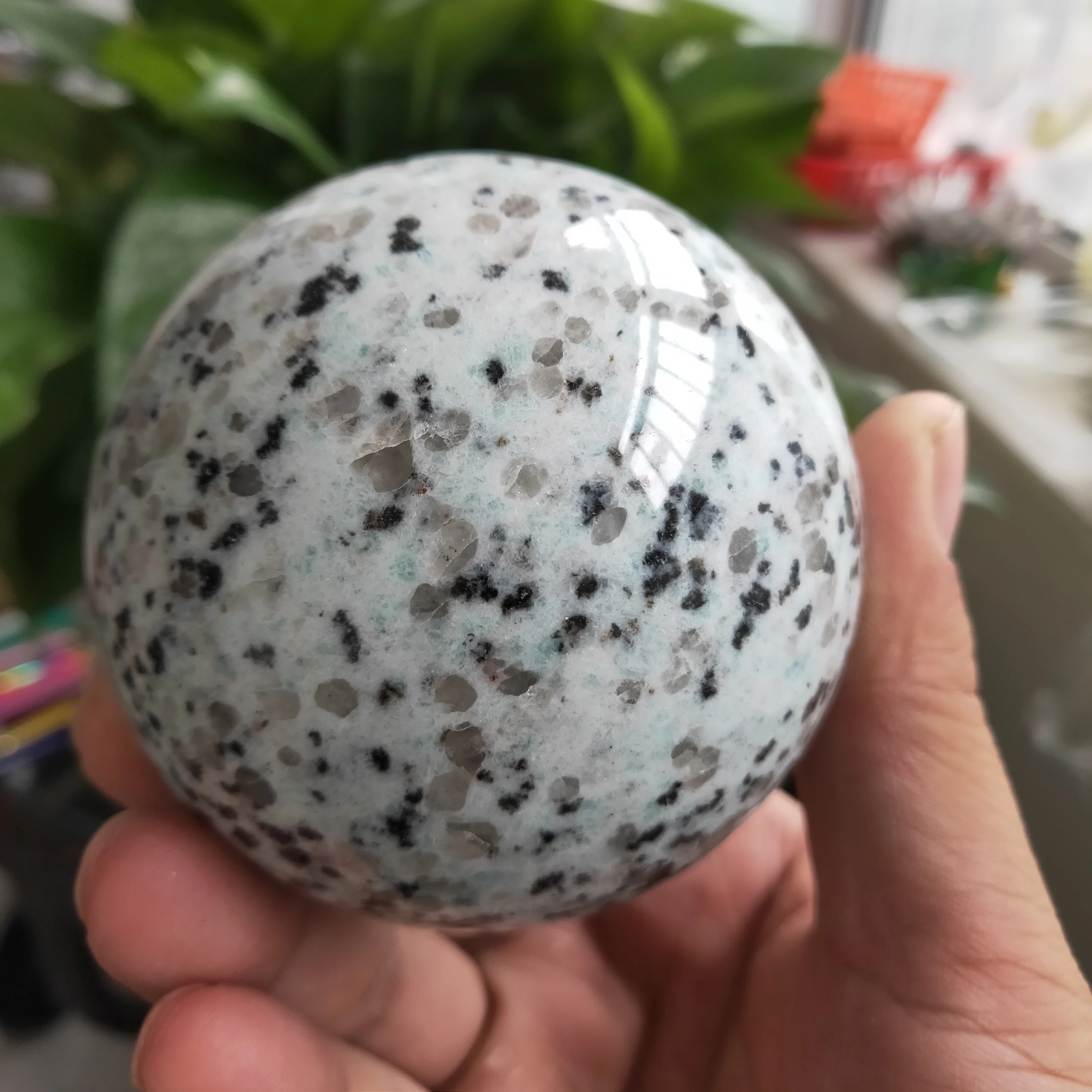 

70mmKiwi jade ball