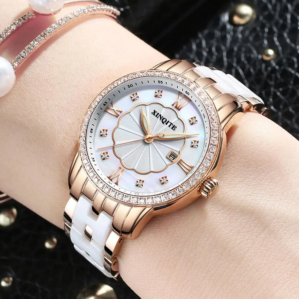 Роскошные женские часы с керамической вставкой кварцевые наручные бриллиантами