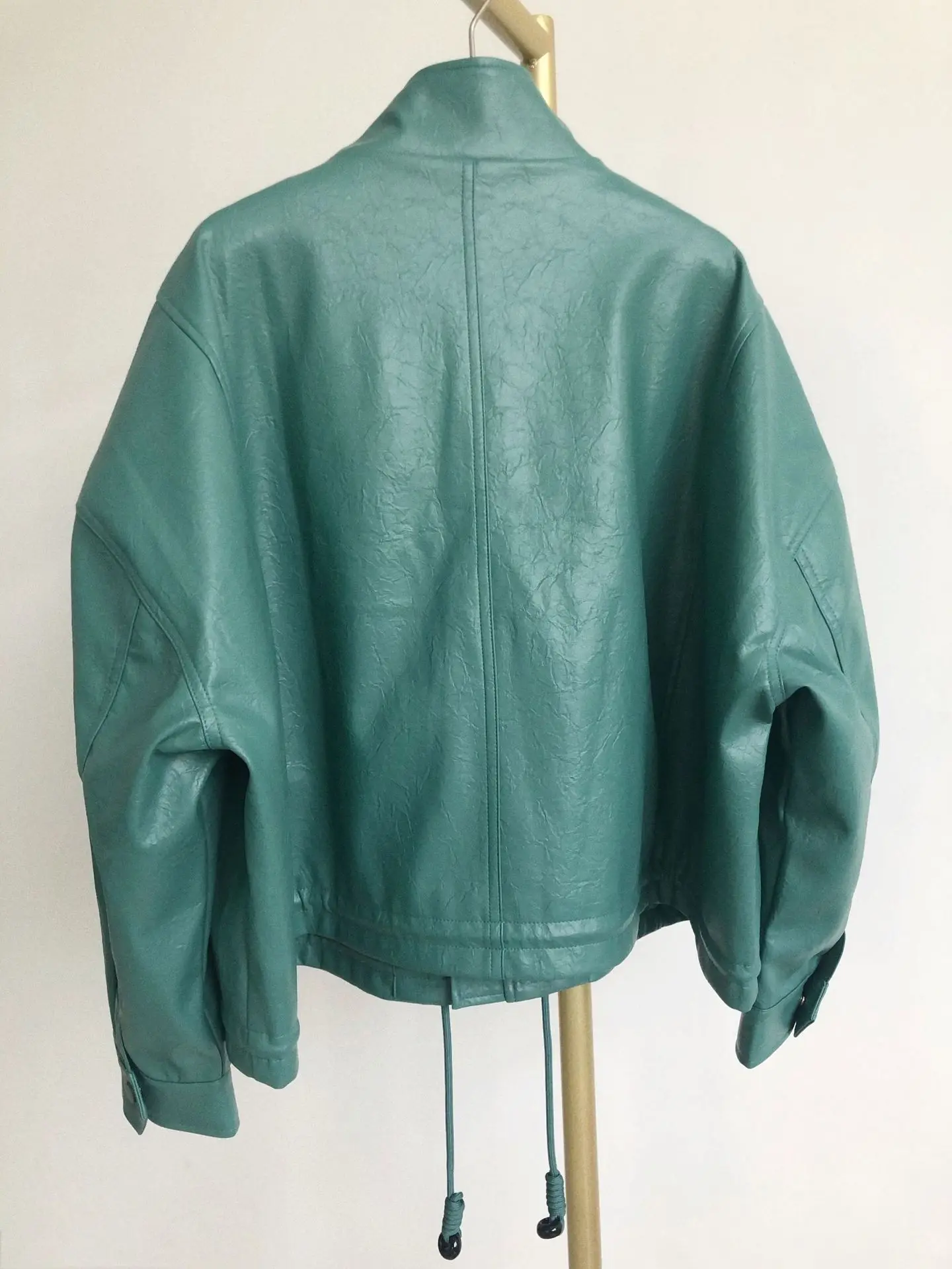 

Women Jackets Short Jacket Retro Temperament Commuter Leather Textured Clothes Stand Collar Small Jacket