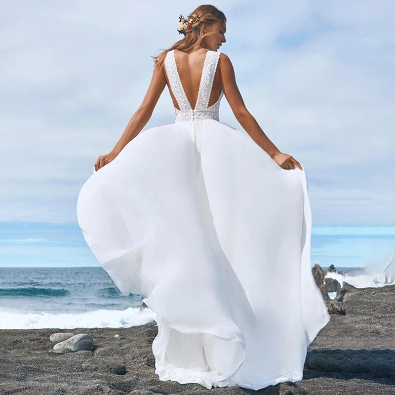 

Elegant Sexy Bridal Gown Lace And Sleeveless V-Neck And V-Shaped Backless A-Line Beach Wedding Dress Large Size Customization
