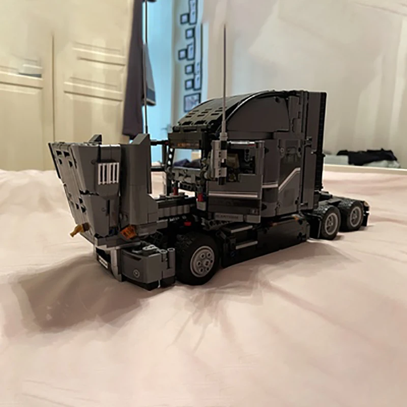 В наличии технический автомобиль 2 в 1 контейнер мусоровоз 10827 модель кирпича