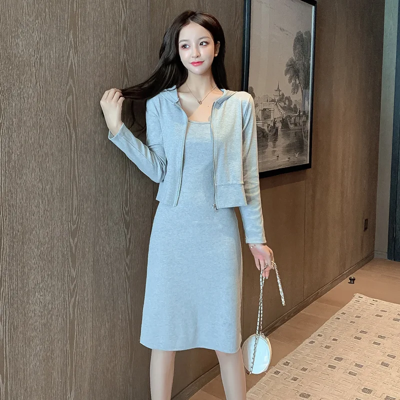 

Ladies temperament fashion suit Korean version of short cardigan blouse women's knitted suspender skirt two-piece suit