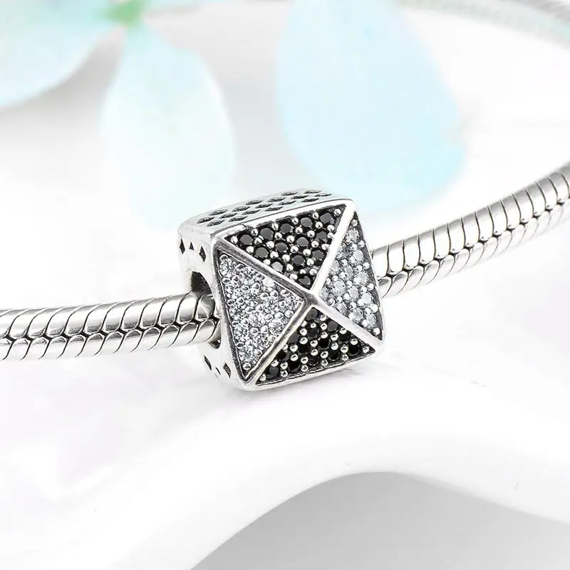 Аутентичные 925 стерлингового серебра и черной эмалью в виде прозрачными камнями