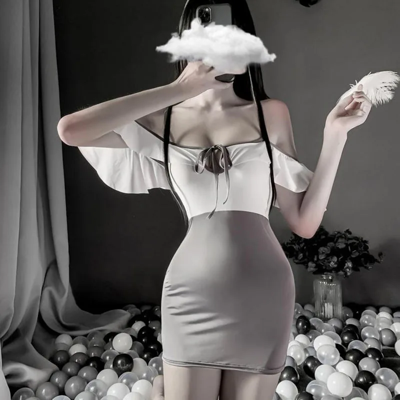 

Женская кружевная ночная сорочка на бретельках, с вырезами