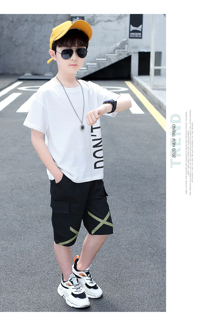 

Boys summer super value suit new childrens foreign style middle school boys summer handsome short sleeve T-shirt+cool half pants
