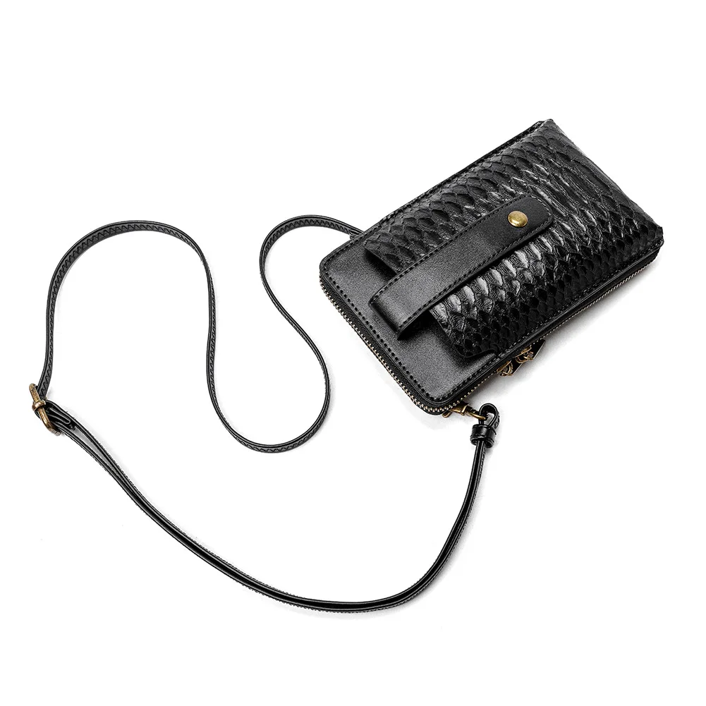 

2021 Bag New European and American Punk Women's Shoulder Bag Trendy Snake Pattern Small Square Bag PU Leather Lipstick Pack