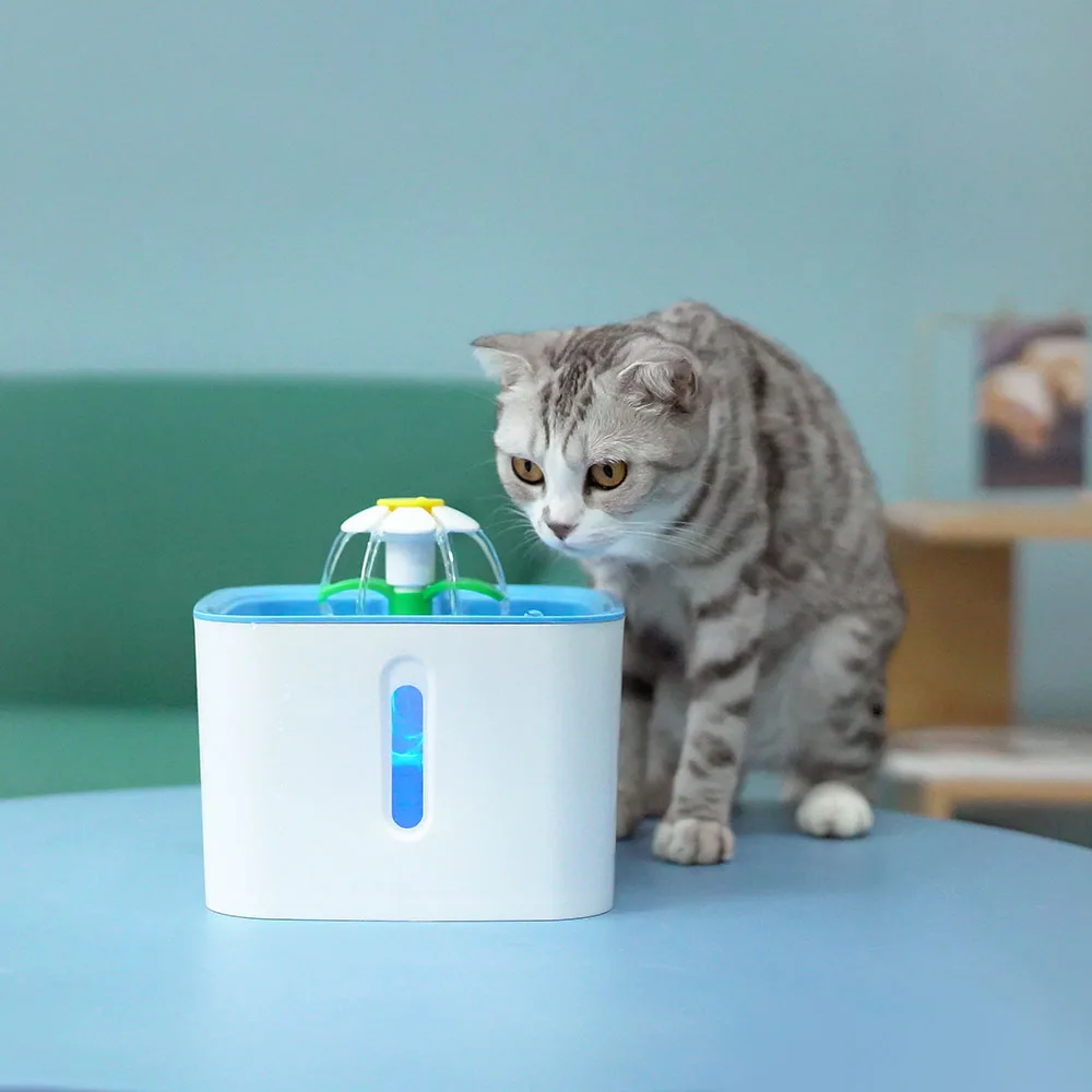 

Cute Automatic Pet Cat Water Fountain LED Electric USB Dog Cat Pet Mute Drinker Feeder Bowl 2.5L Pet Drinking Fountain Dispenser