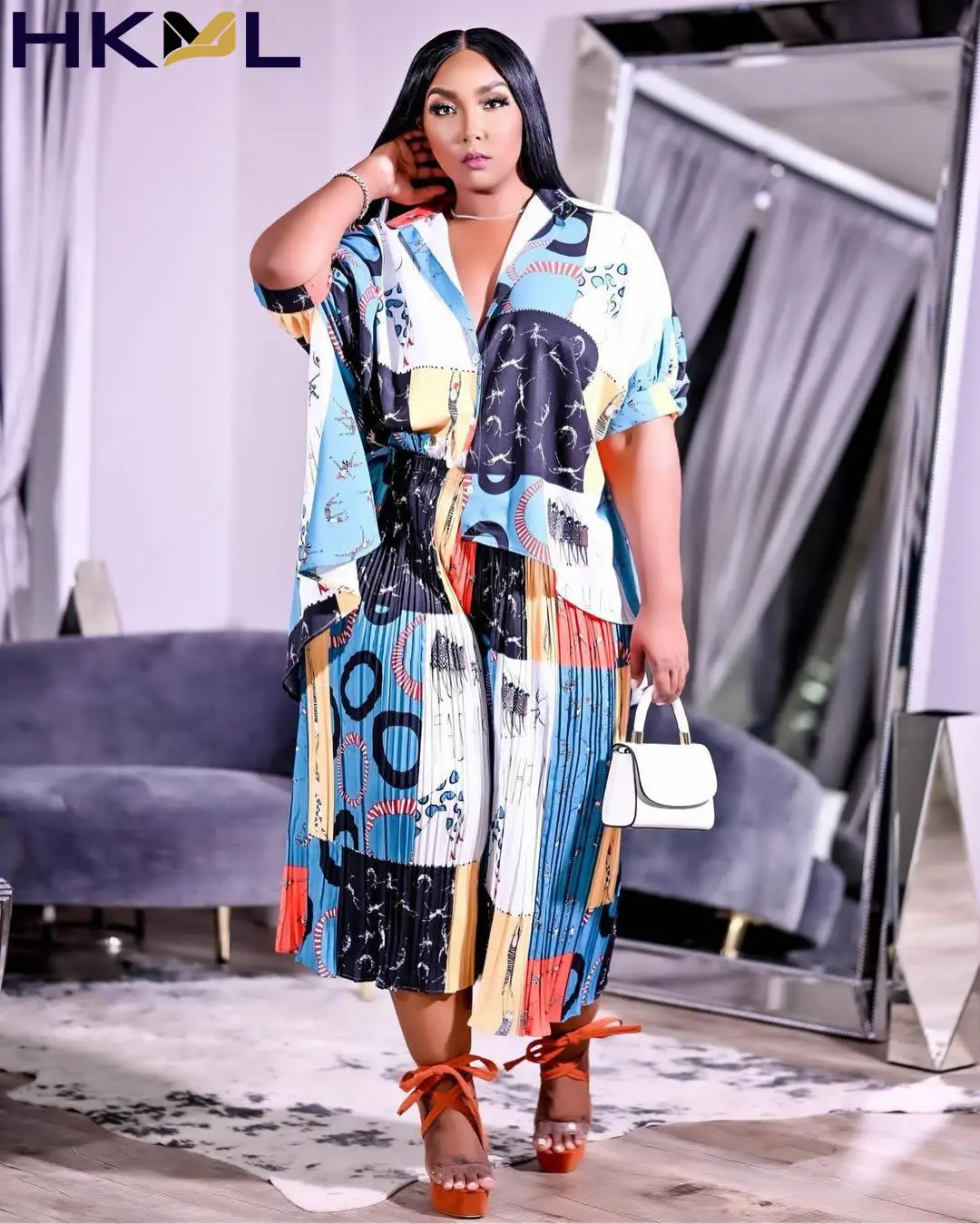 

Женский костюм с принтом, свободная рубашка с коротким рукавом и отложным воротником, топ с широкими штанинами, комплект из 2 предметов, Повс...