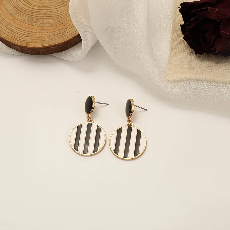 

Sailing Rain Fashion Large Statement Long Tassel Drop Earrings Geometric Women Big Dangle Boho Female Feather Earring